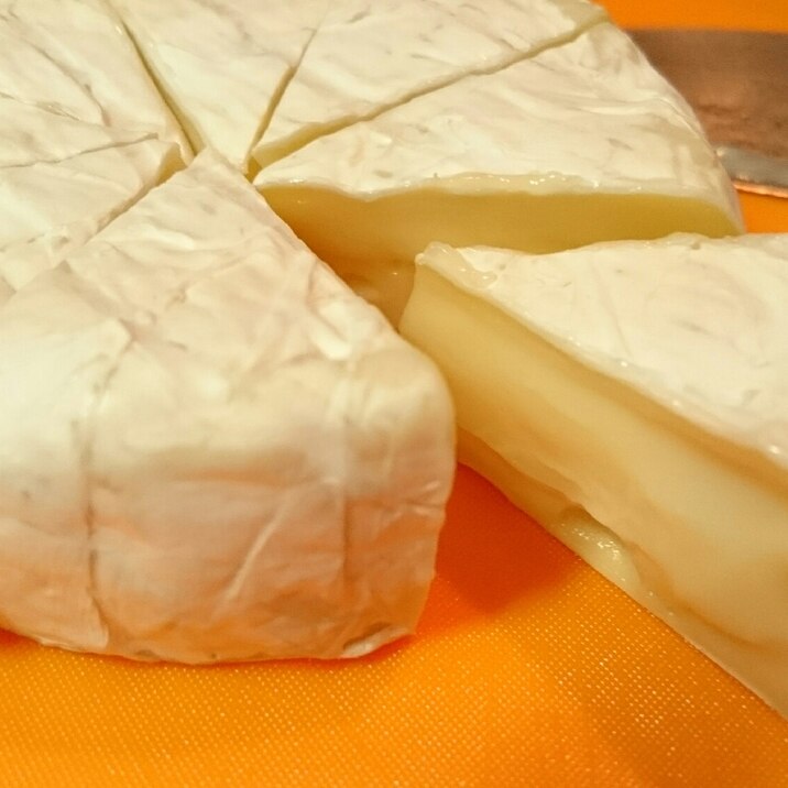 カマンベールチーズの切り方